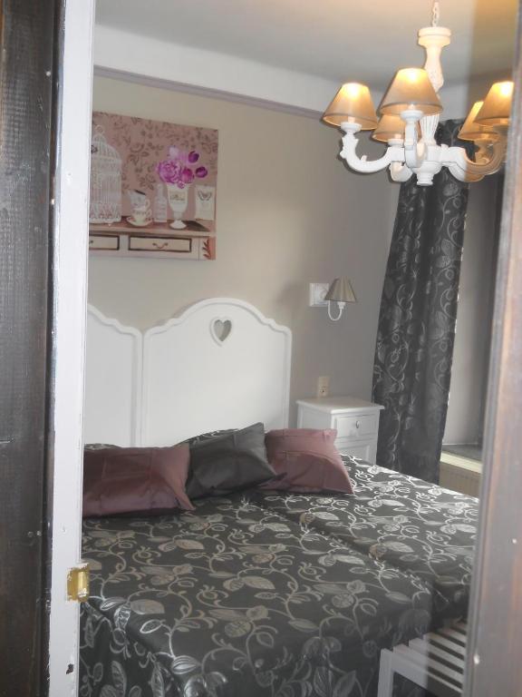 Le K D'Or Hotel Буйон Екстериор снимка