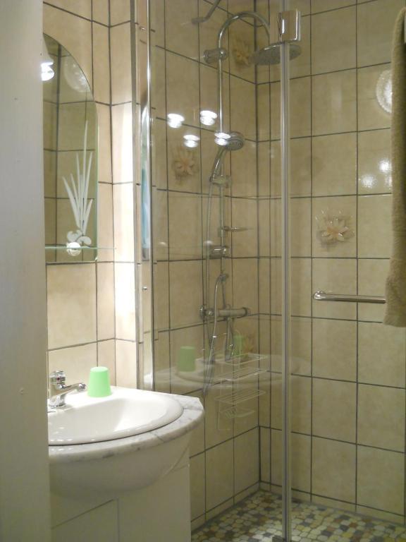Le K D'Or Hotel Буйон Екстериор снимка